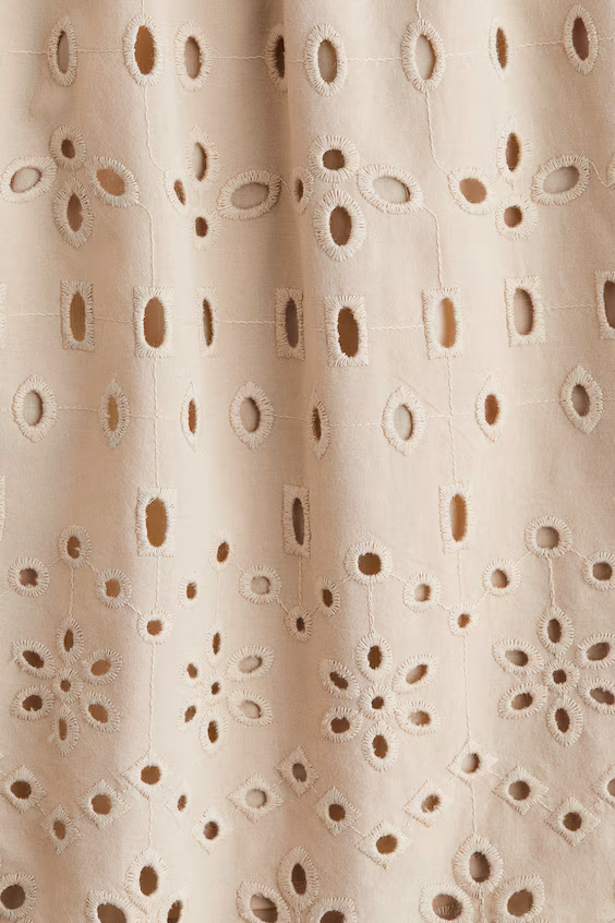 Шорты с английской вышивкой