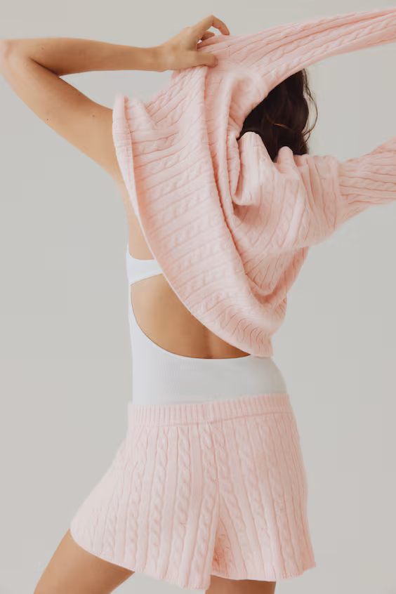 Шорты из трикотажа с заплетенным узором