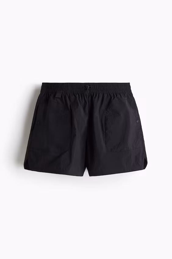 Легкие антивандальные шорты для активного отдыха h&m