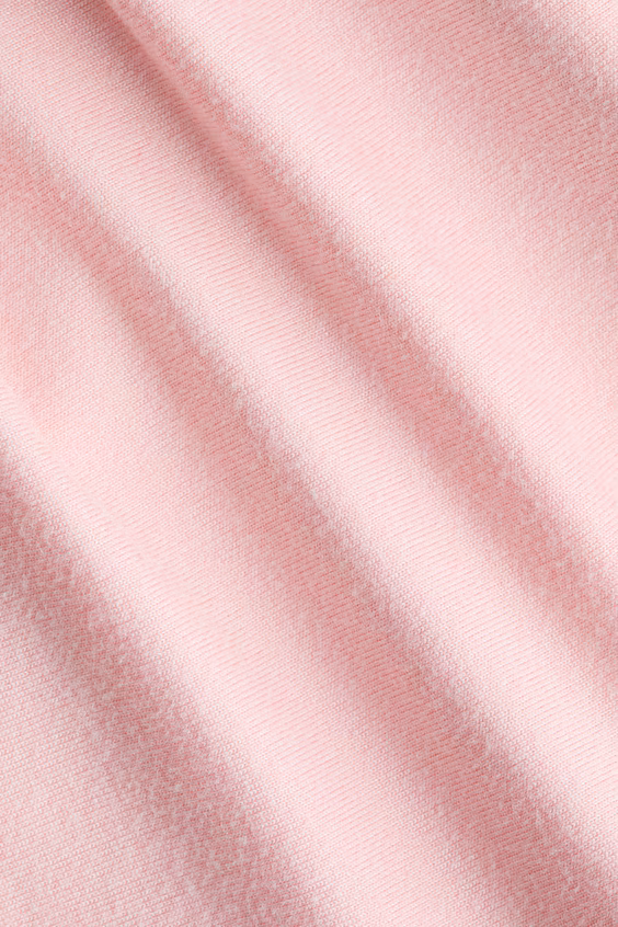 Свитер с гравировкой из мягкого джерси