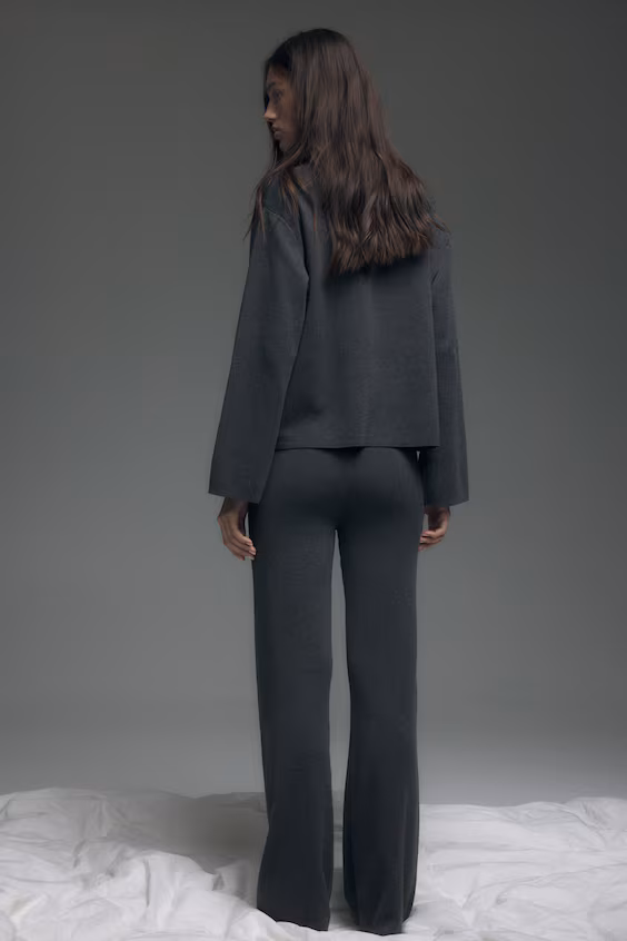 Кардиган из тонкого вязаного полотна