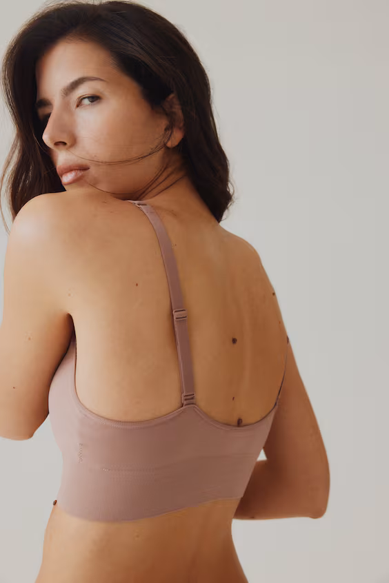 Бюстгальтер с мягкими чашечками seamless