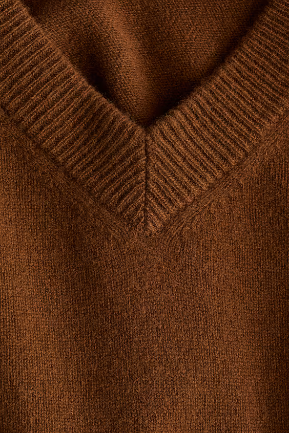 Оверсайз свитер из шерсти