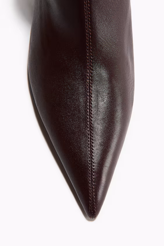 Сапоги из кожи со вставками-чулками