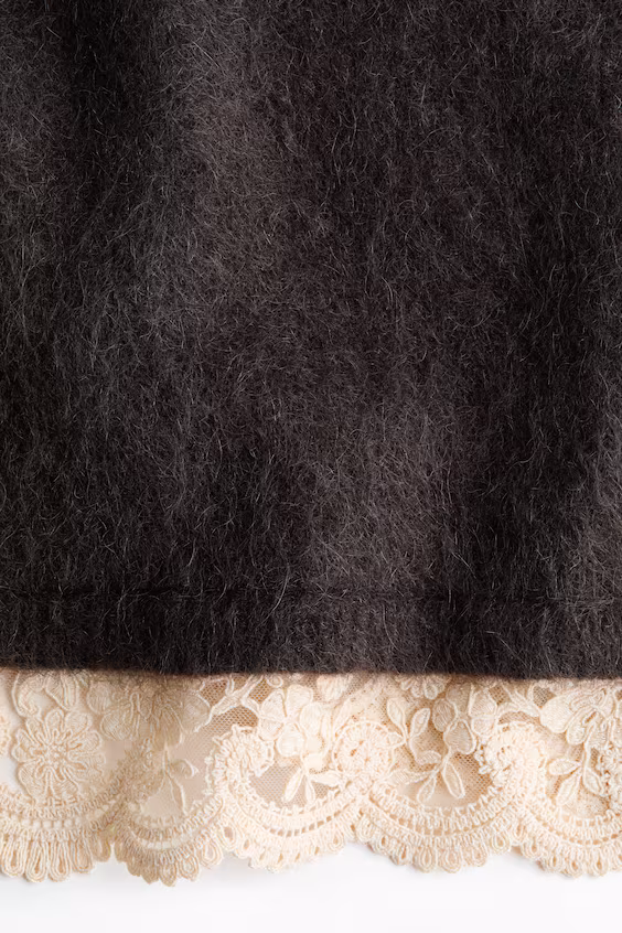 Свитер из смесовой мохеровой пряжи с кружевом