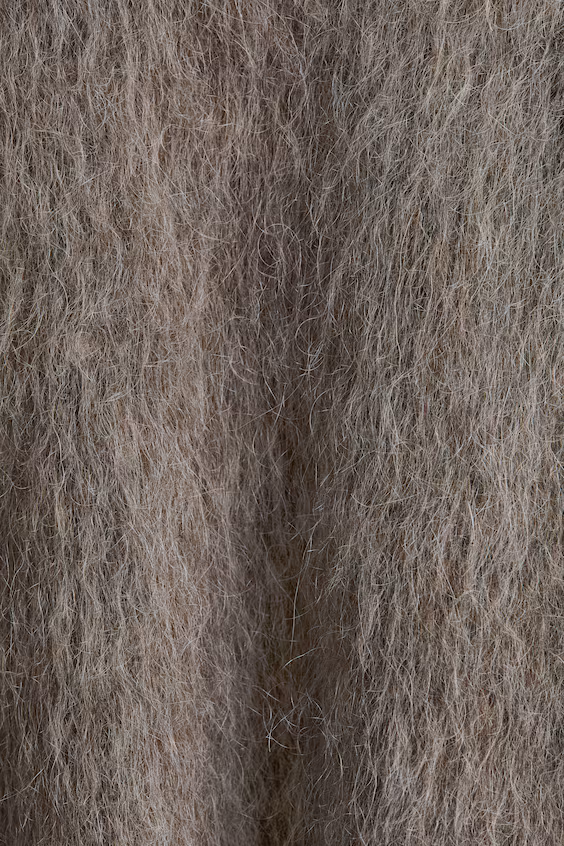 Свитер из смесовой мохеровой пряжи