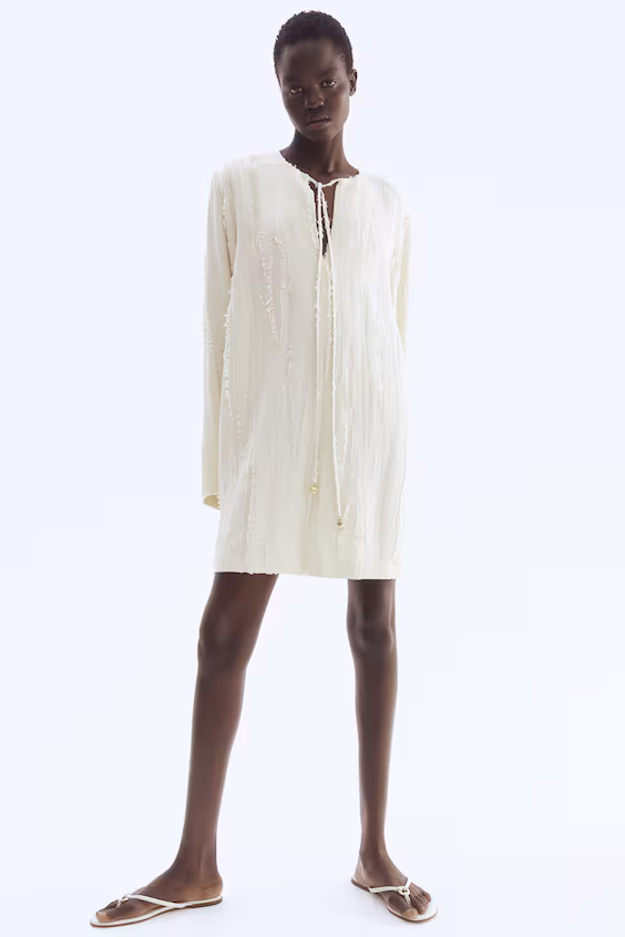 Платье из жаккардовой ткани