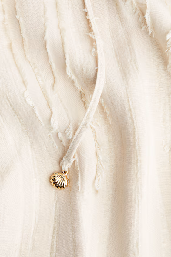 Платье из жаккардовой ткани