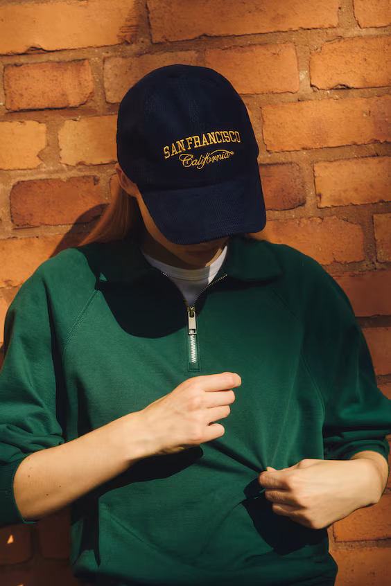 Кепка из бархата