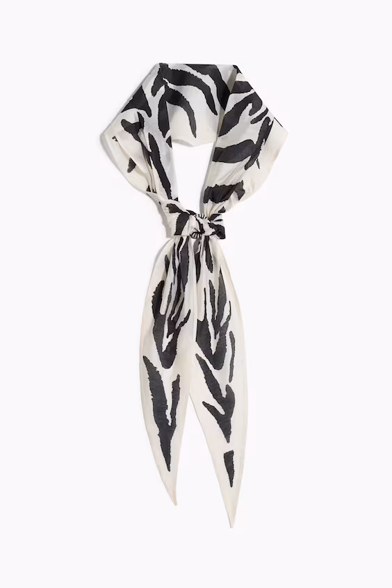 Шарф для шеи с деталями бусин