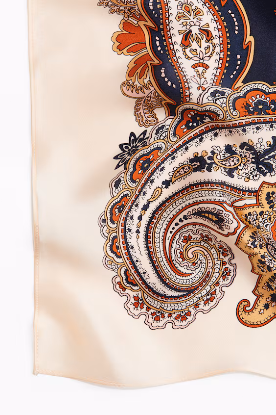 Платок из шелка с принтом