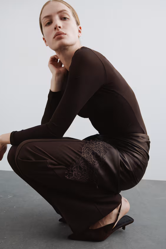 Большой треугольный платок с кружевом