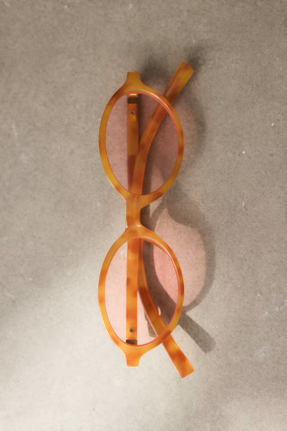 Овальные солнечные очки