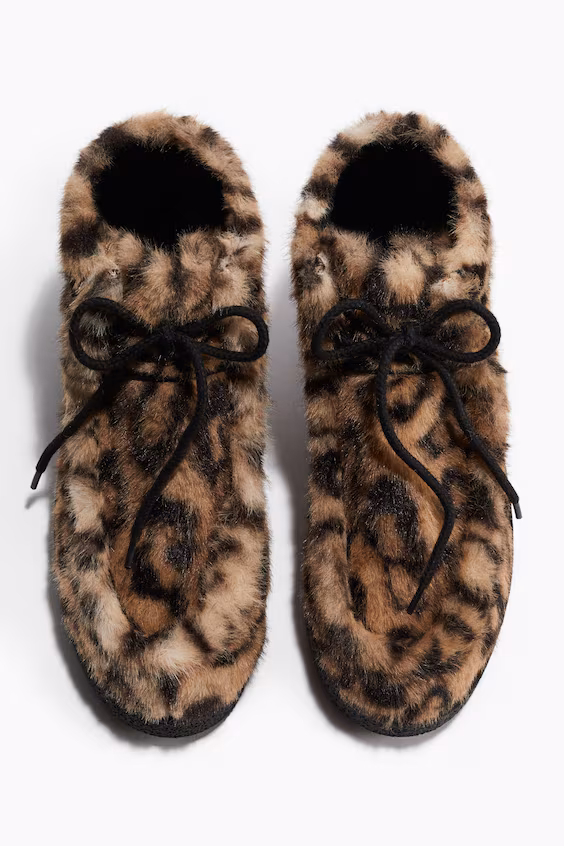 Ботинки на шнуровке