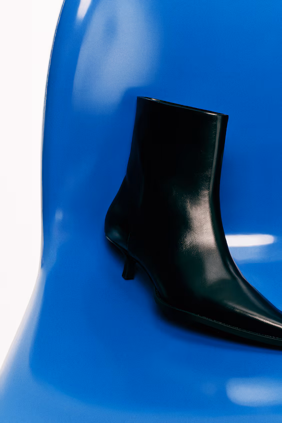 Ботильоны с утонченными носками