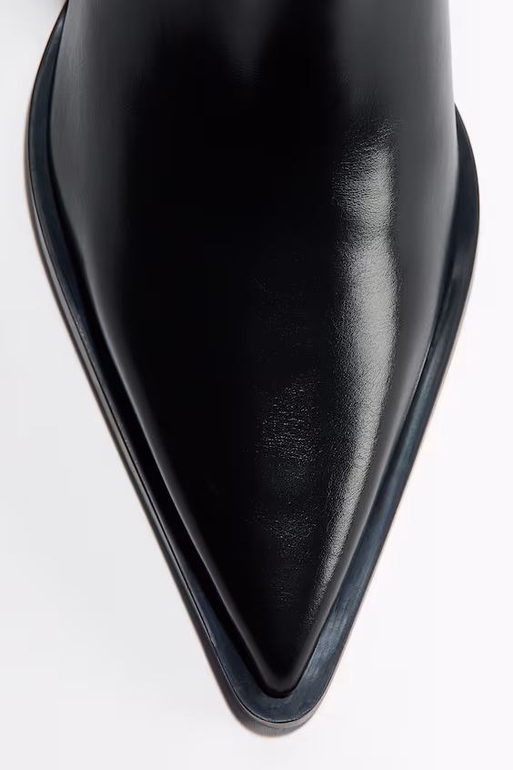 Ботильоны с утонченными носками