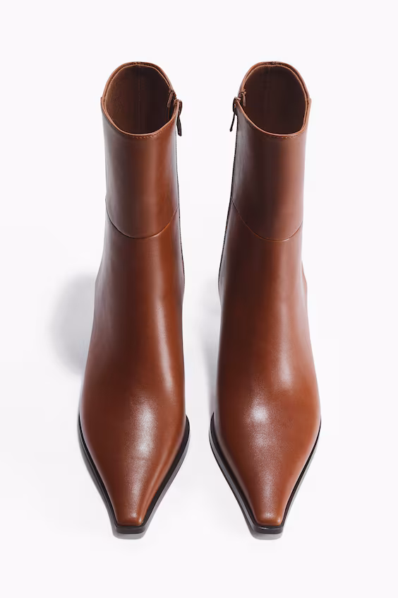 Ботильоны на высоком каблуке
