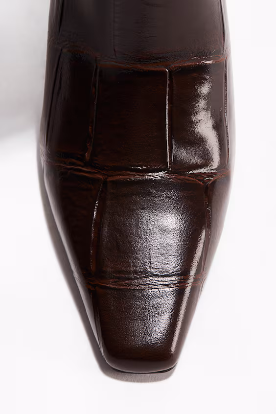 Сапоги выше колена