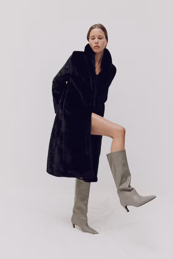 Сапоги с заостренным носком