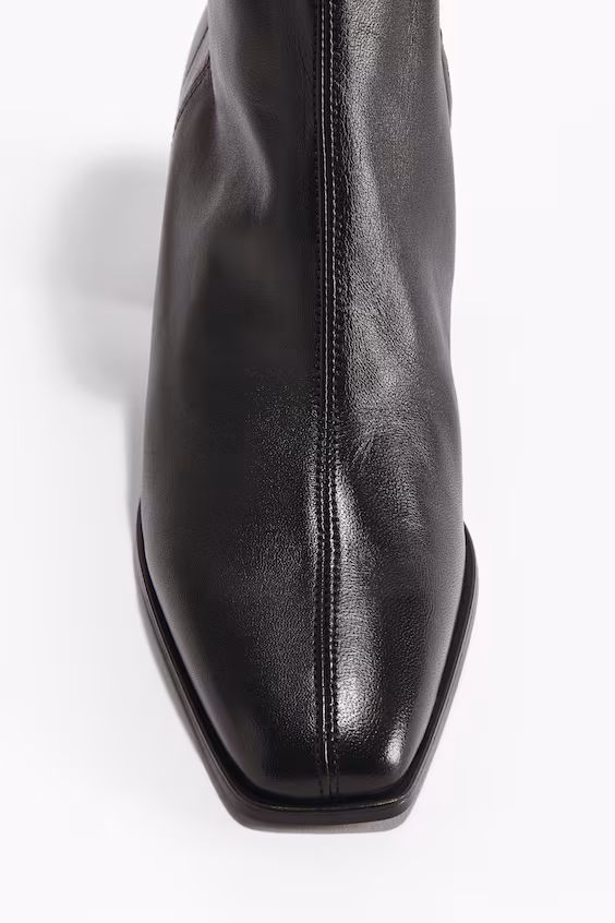 Ботильоны на щиколотке из кожи