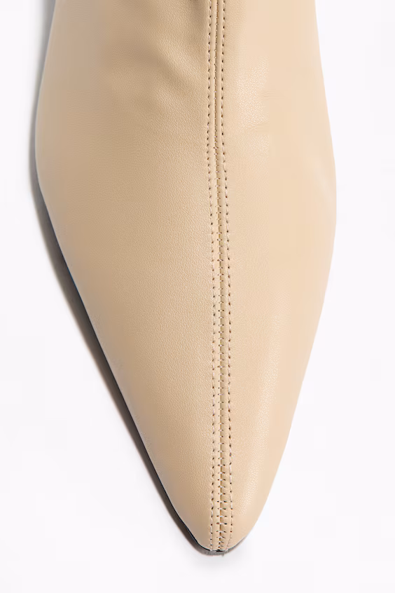 Ботильоны-чулки на высоком каблуке