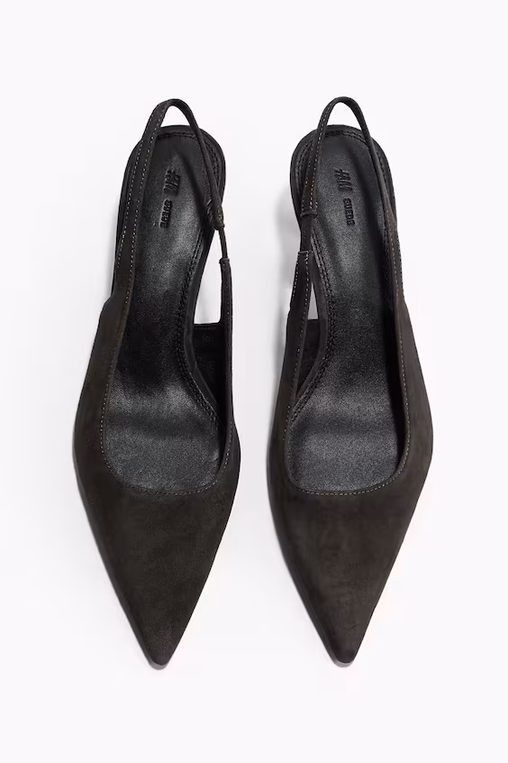 Туфли на каблуке котенок с открытым пяткой из замши