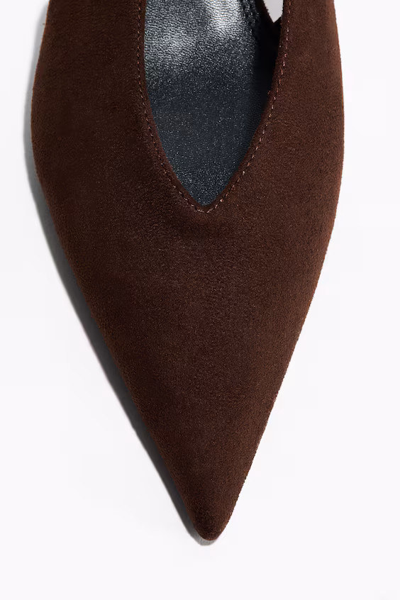 Босоножки на каблуке kitten с открытым задником