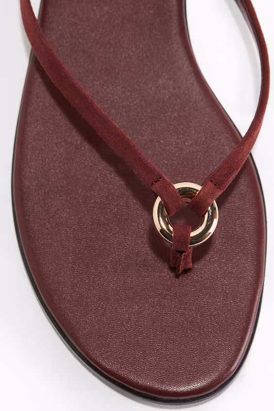 Шлепанцы с кольцом