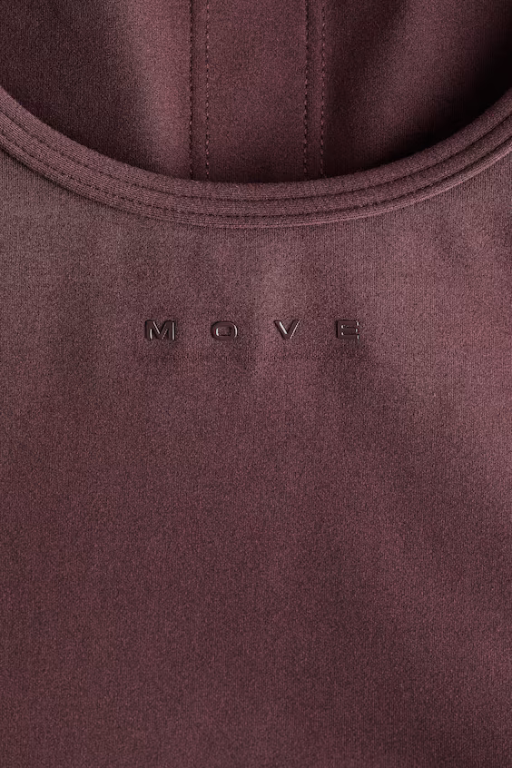 Топ-танк для занятий спортом с технологией softmove™