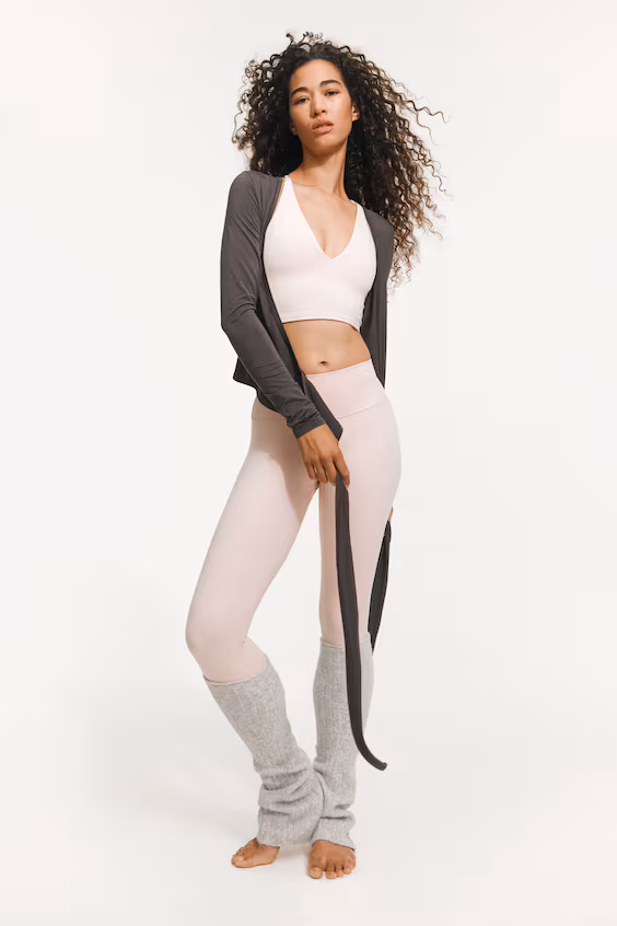 Спортивный бюстгальтер с низкой поддержкой и технологией softmove™