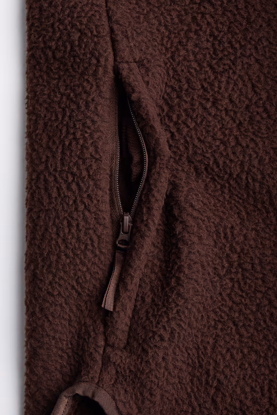 Colete для спорта из меха в обычном крое