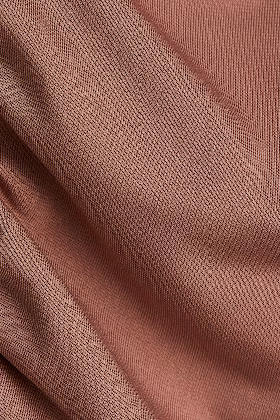 Свитер с драпировкой и длинными рукавами