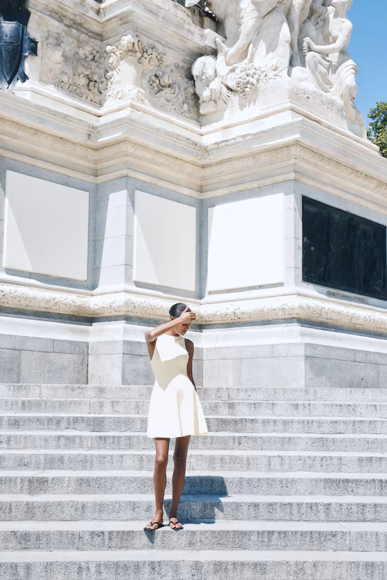 Платье из рубчиковой ткани