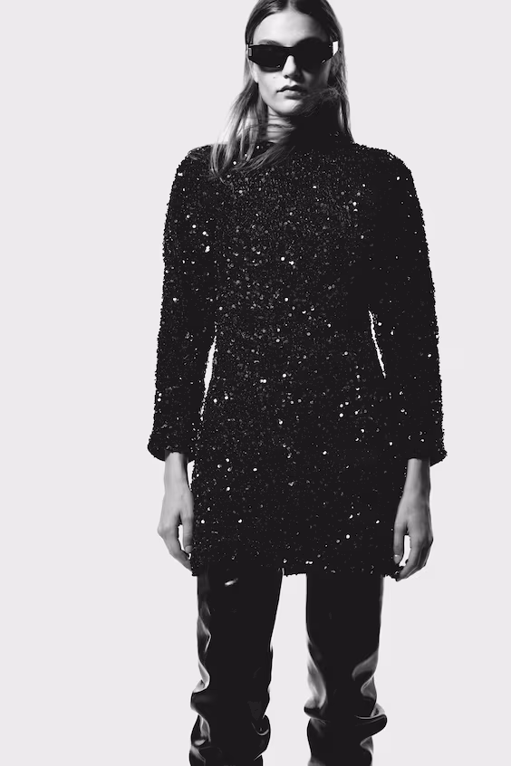 Мини-платье с пайетками