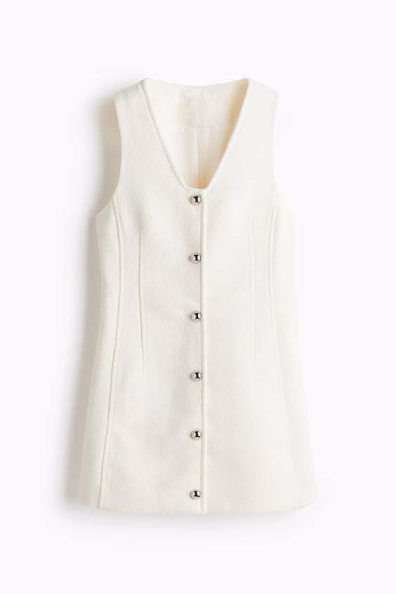 Платье из букле с пуговицами