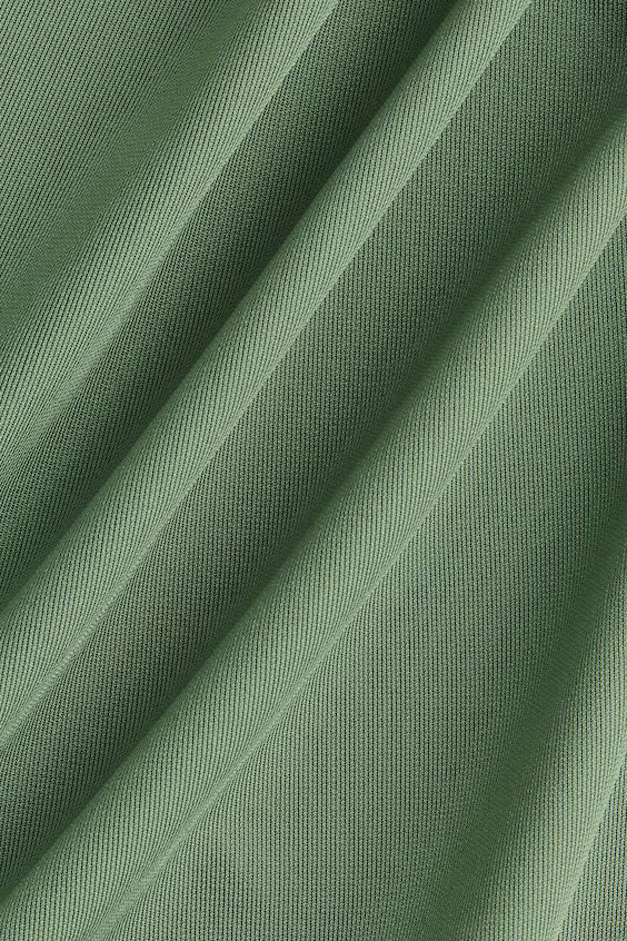 Платье с бретельками из джерси