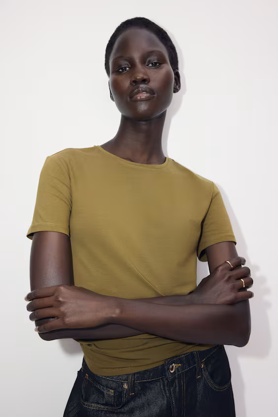 Облегающая футболка