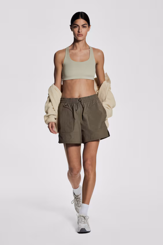 Легкие водоотталкивающие открытые шорты для активного отдыха