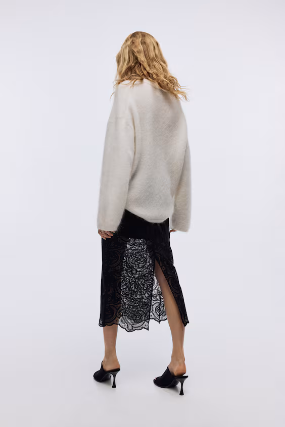 Карандашная юбка из кружева