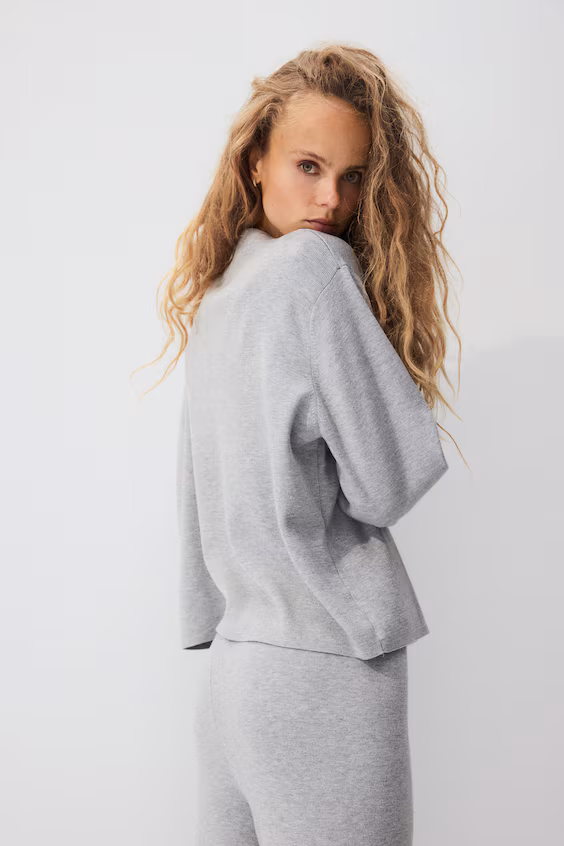 Кардиган из тонкой пряжи