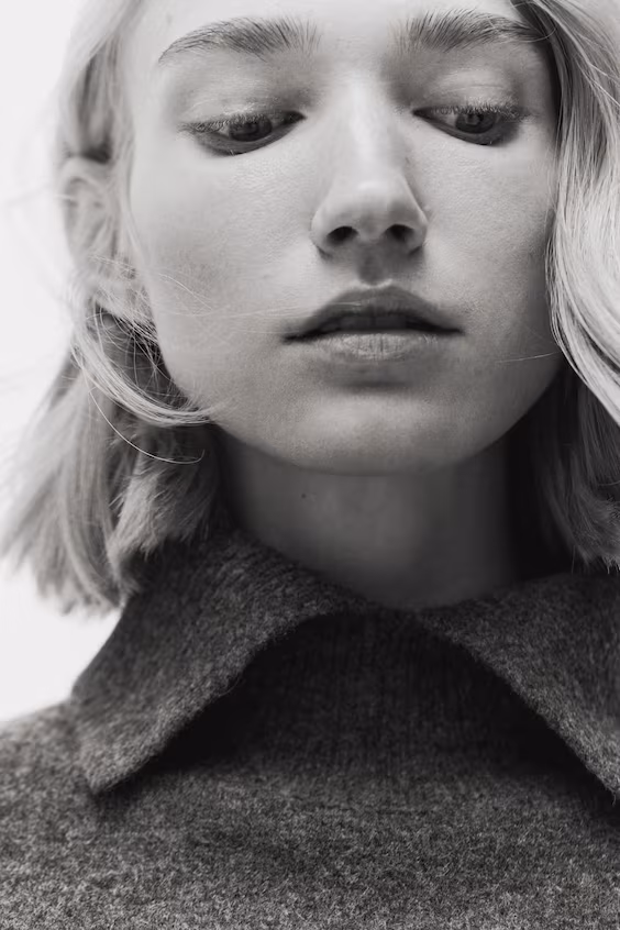 Свитер с высоким воротником