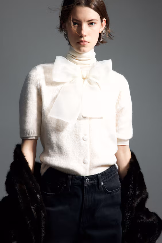 Кардиган из мягкого трикотажа с деталями бантом