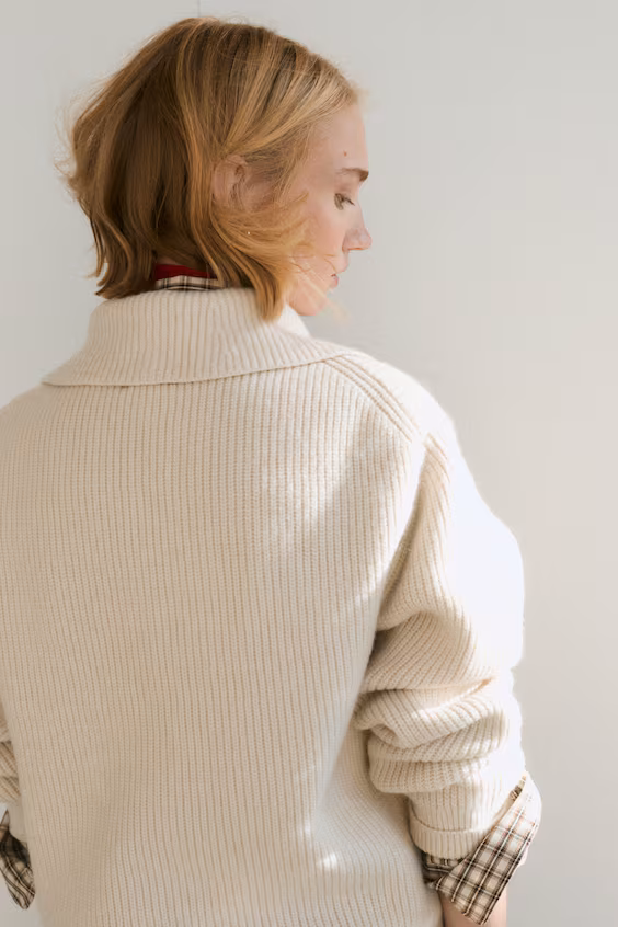 Свитер из рубчикового трикотажа с молнией