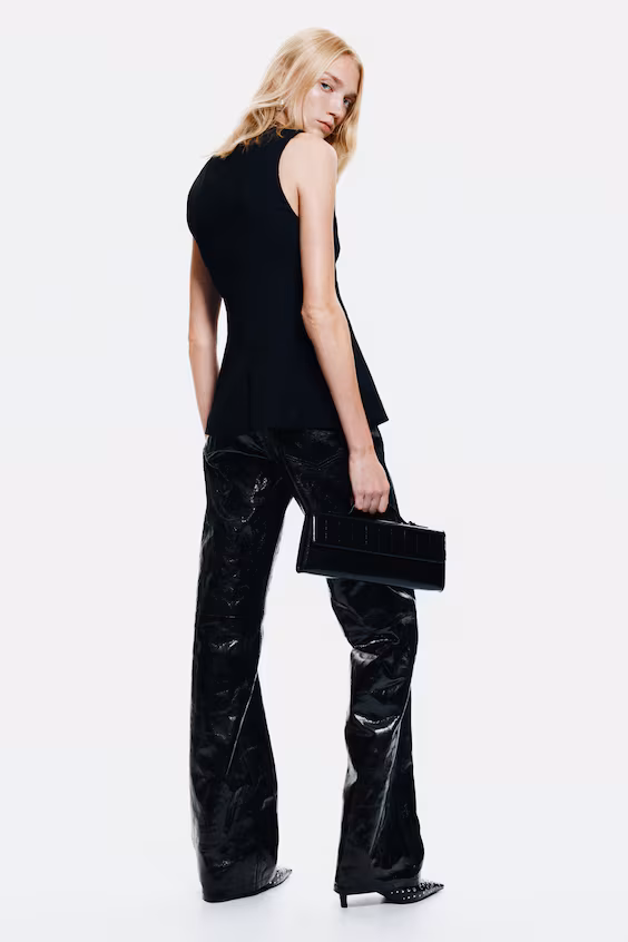 Длинный жилет