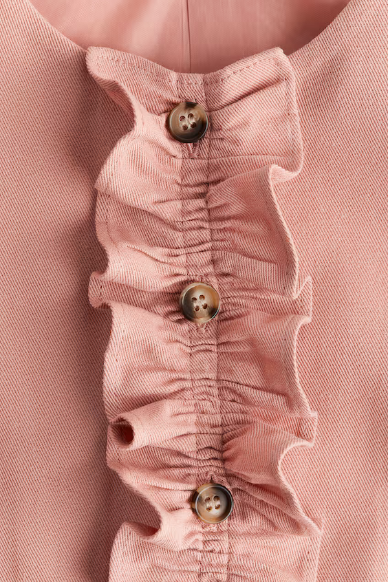 Жилет с оборками