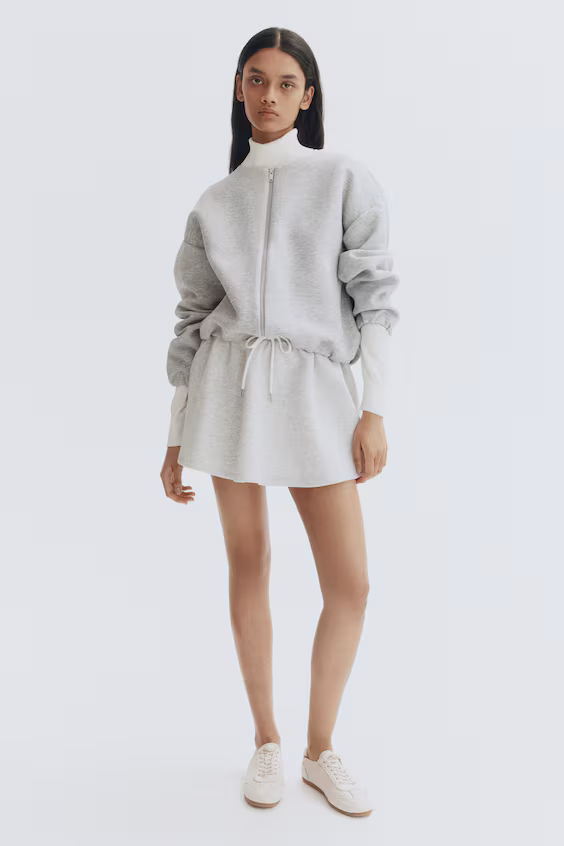 Платье из неопрена с молнией