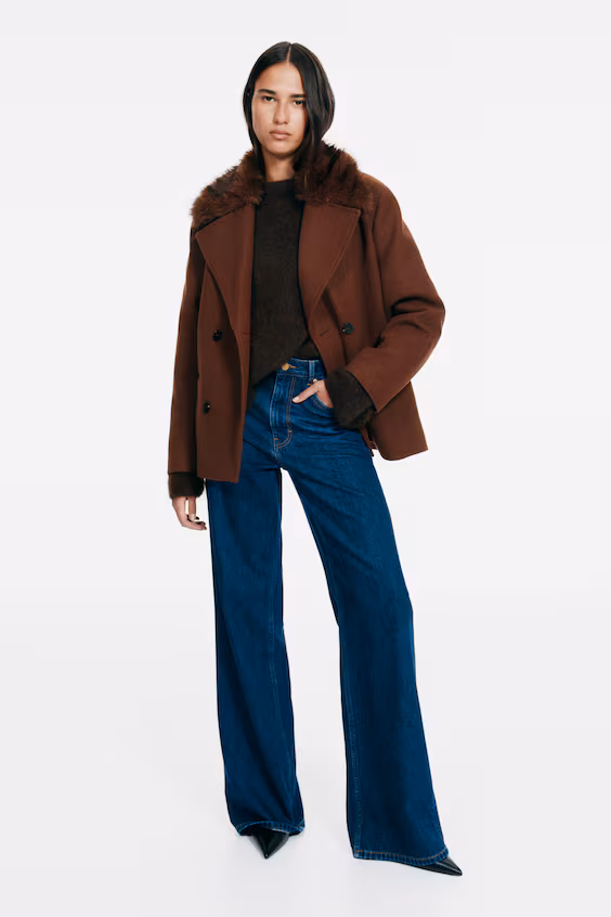 Морской пиджак с меховым воротником