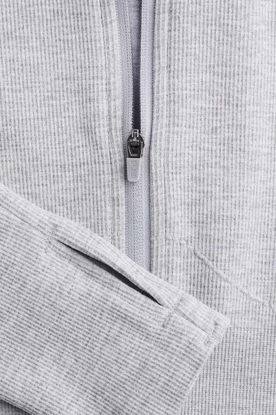 Бесшовный спортивный свитер с технологией drymove™