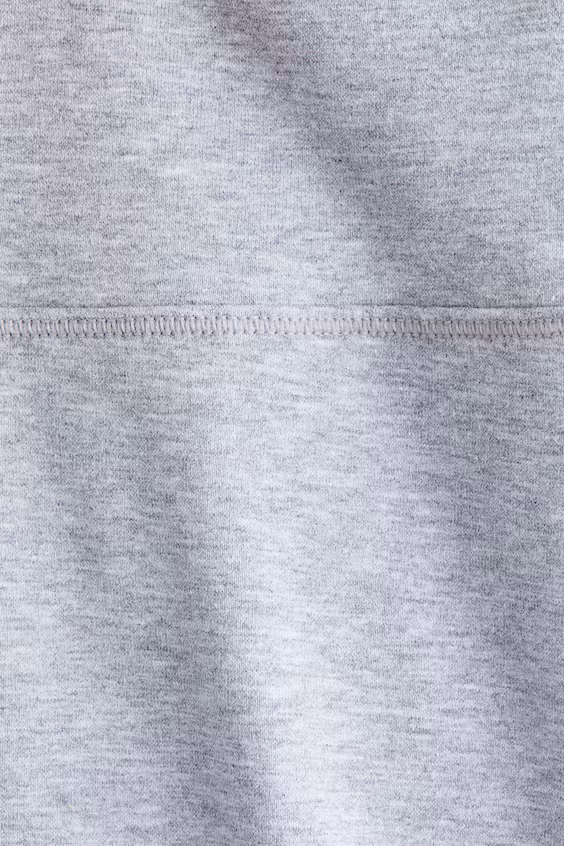 Леггинсы для занятий спортом в стиле клёш