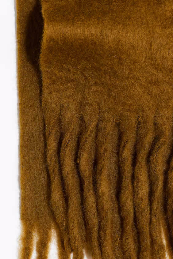 Плюшевый шарф